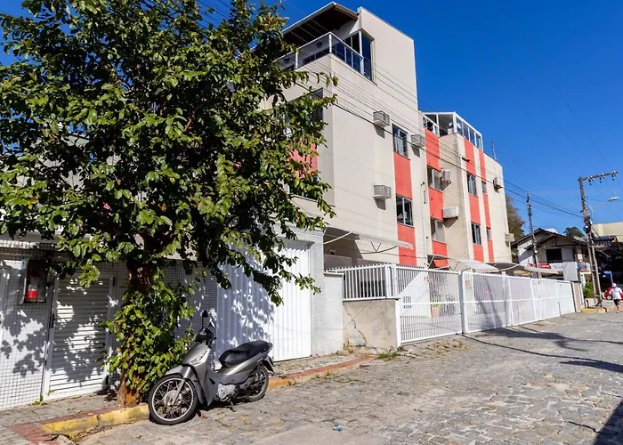Residencial 20M Praia Central & Frente Avenida Bombinhas
